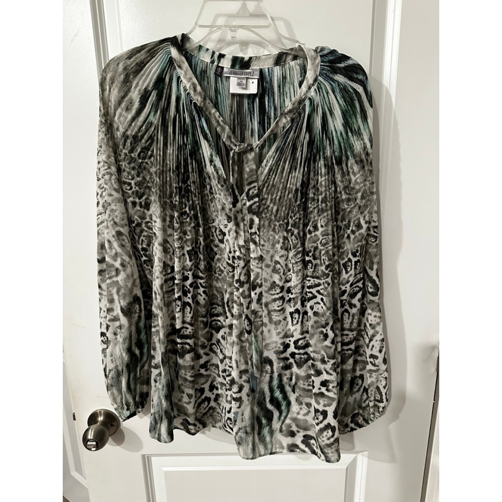 Jennifer Lopez Plus 0X Grey Teal Leopard Print Pleated Blouse